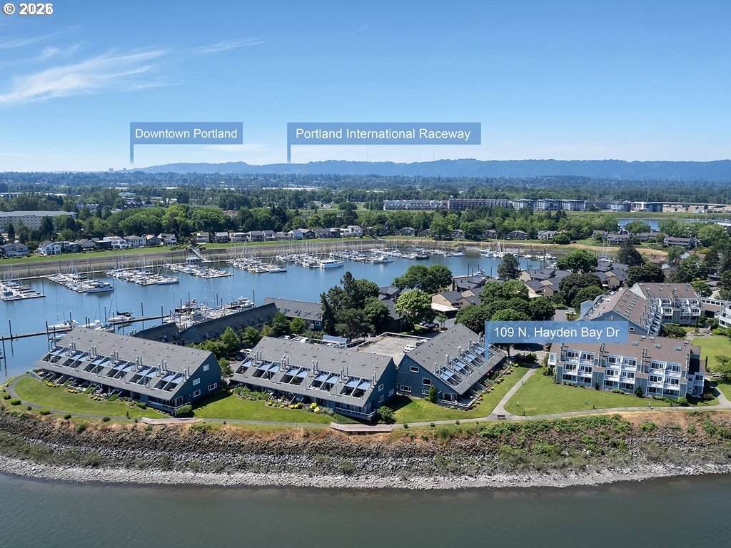 81 Hayden Bay Dr - Photo 1