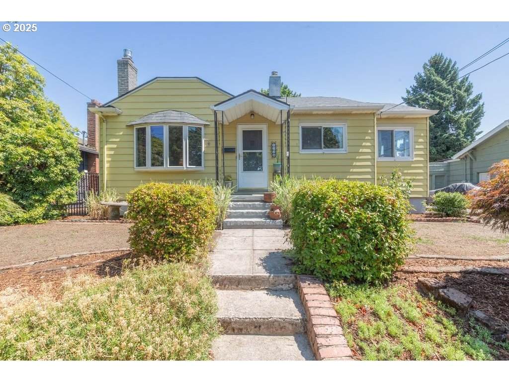 3326 80TH Ave - Photo 1
