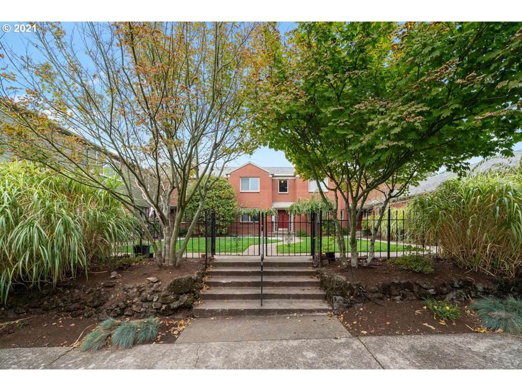 2515 51ST Ave - Photo 1