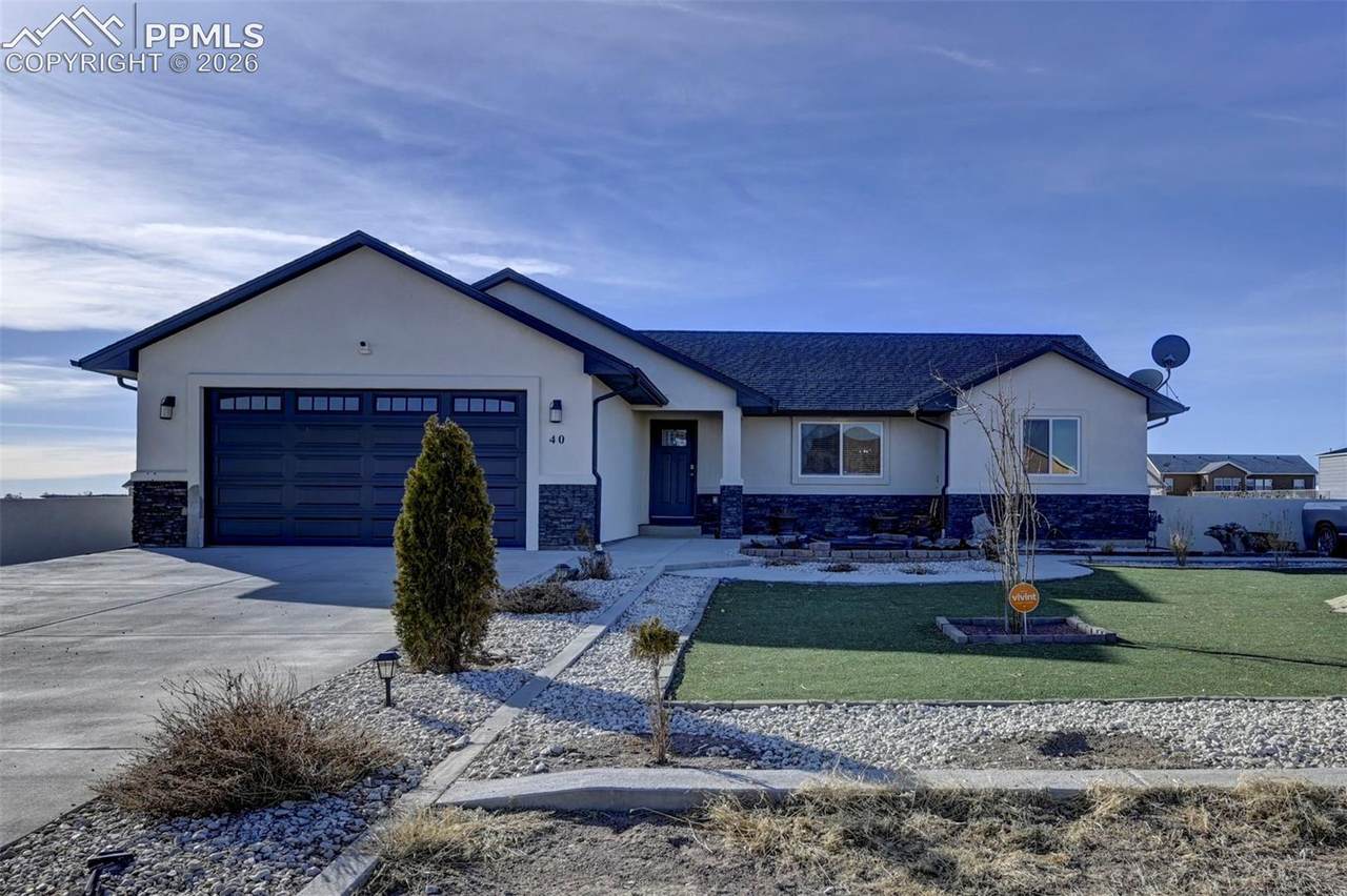 40 Lyons Drive - Photo 1
