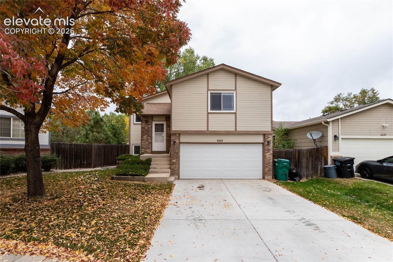 6109 Lowlander Court - Photo 1