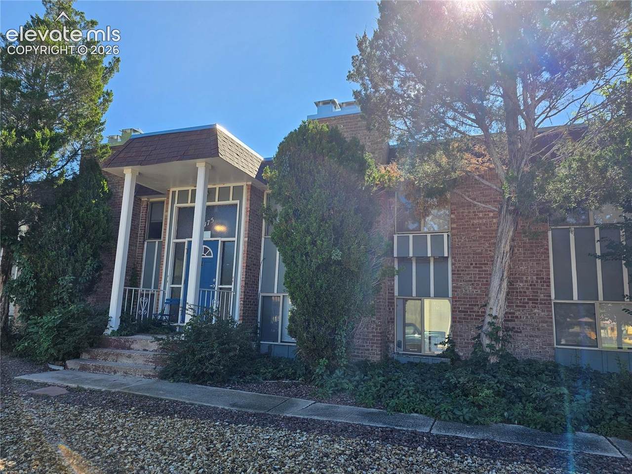 6475 Yvonne Way - Photo 1
