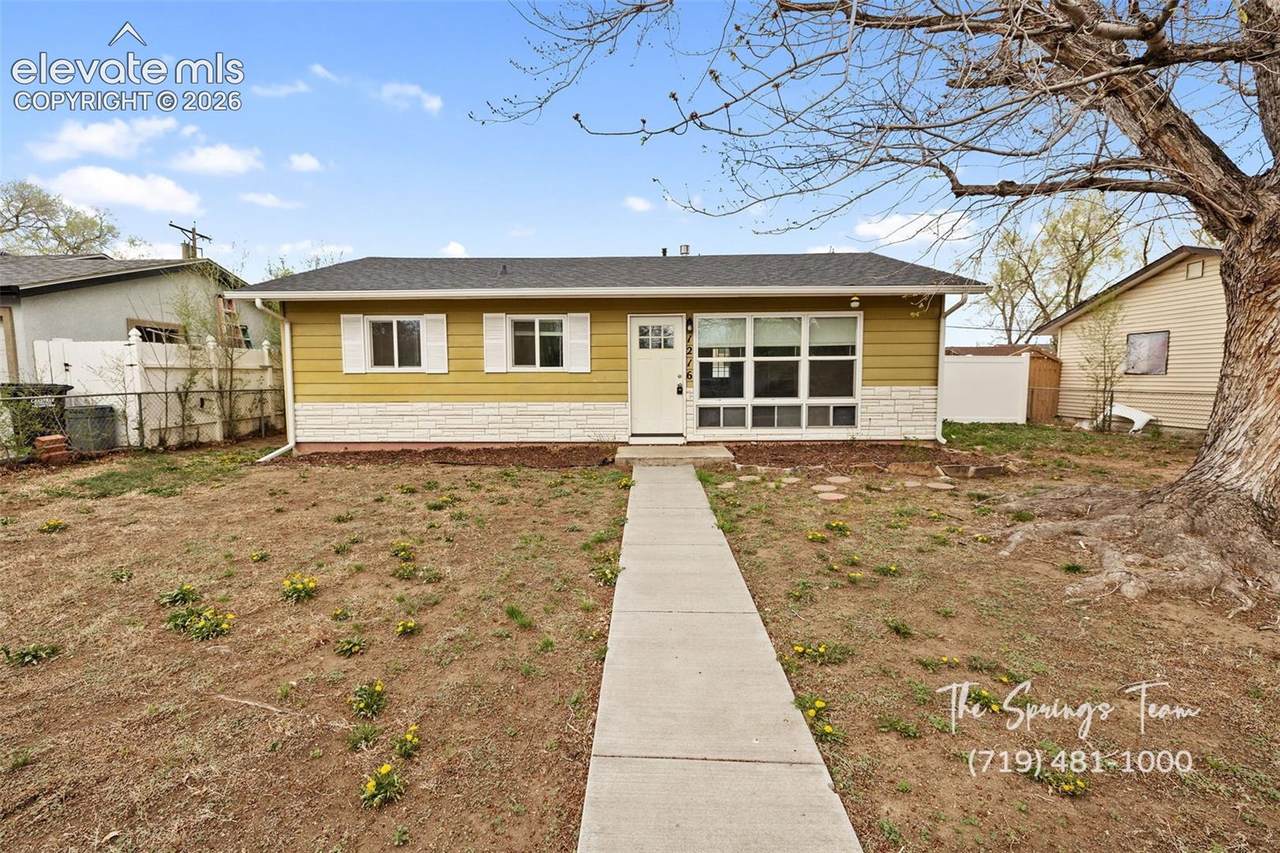 1216 Pando Avenue - Photo 1