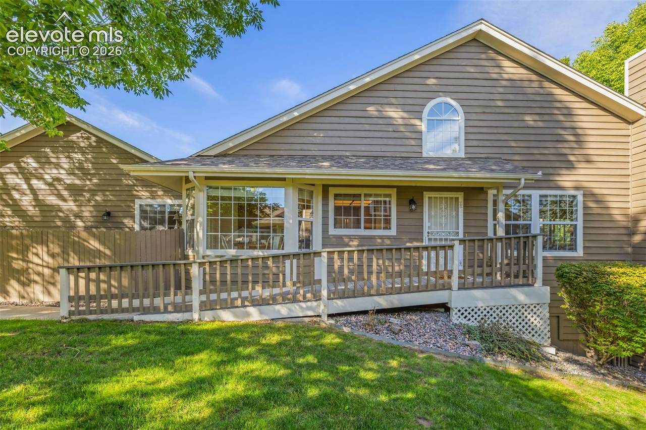 3383 114th Circle - Photo 1