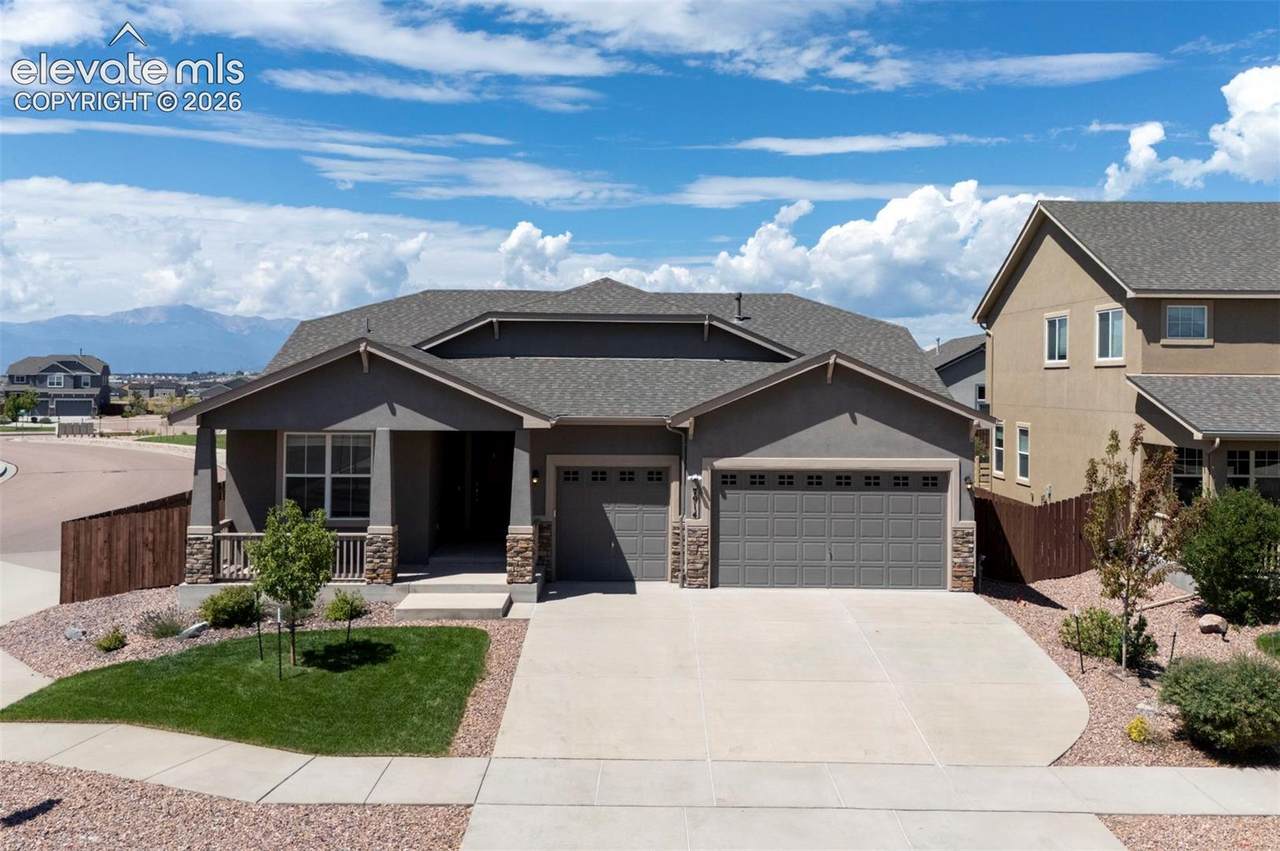 7914 Sandsmere Drive - Photo 1