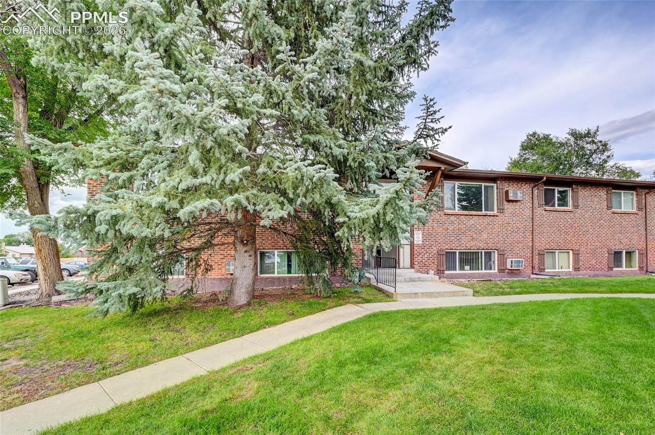 6633 Dublin Loop - Photo 1