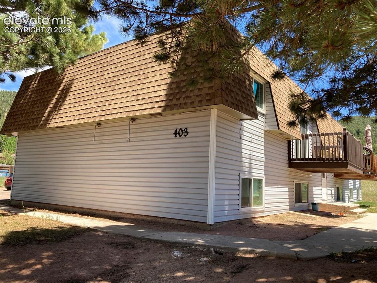 403 Mountain View Place - Photo 1