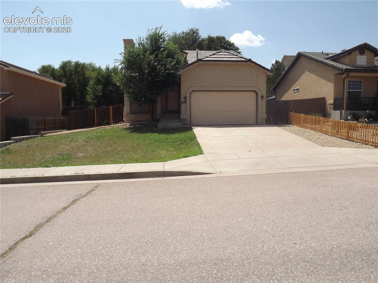 721 Rye Ridge Road - Photo 1
