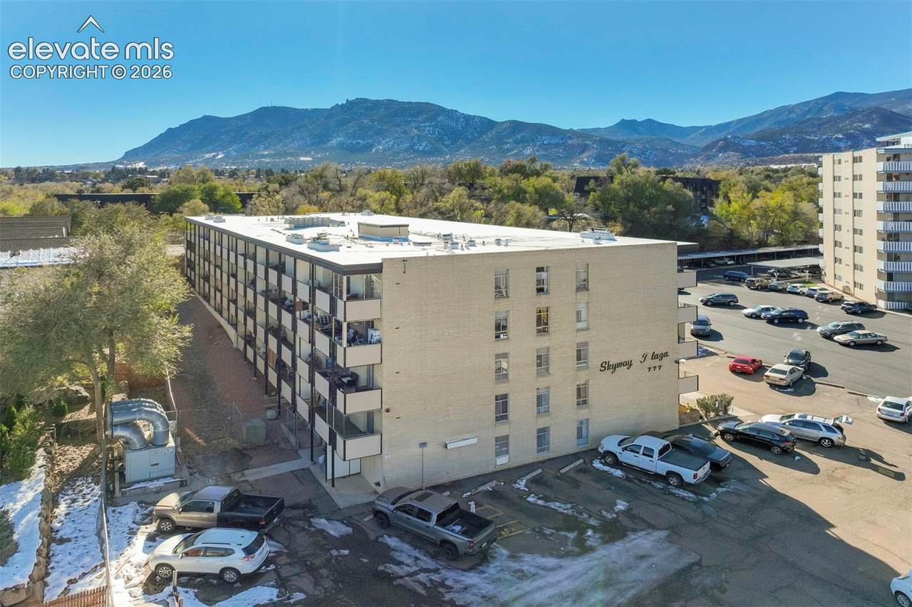 777 Saturn Drive - Photo 1