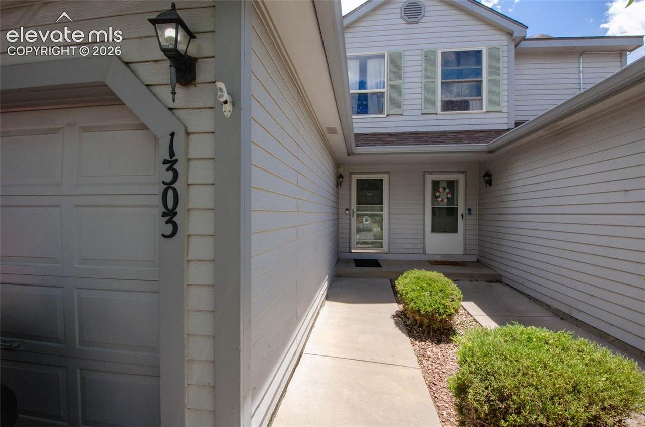 1303 Firefly Circle - Photo 1