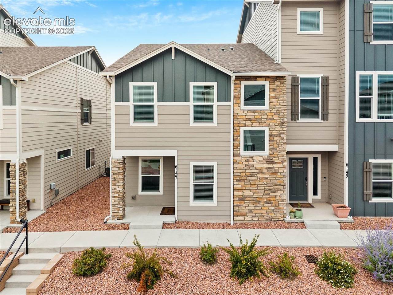 6157 Inman View - Photo 1