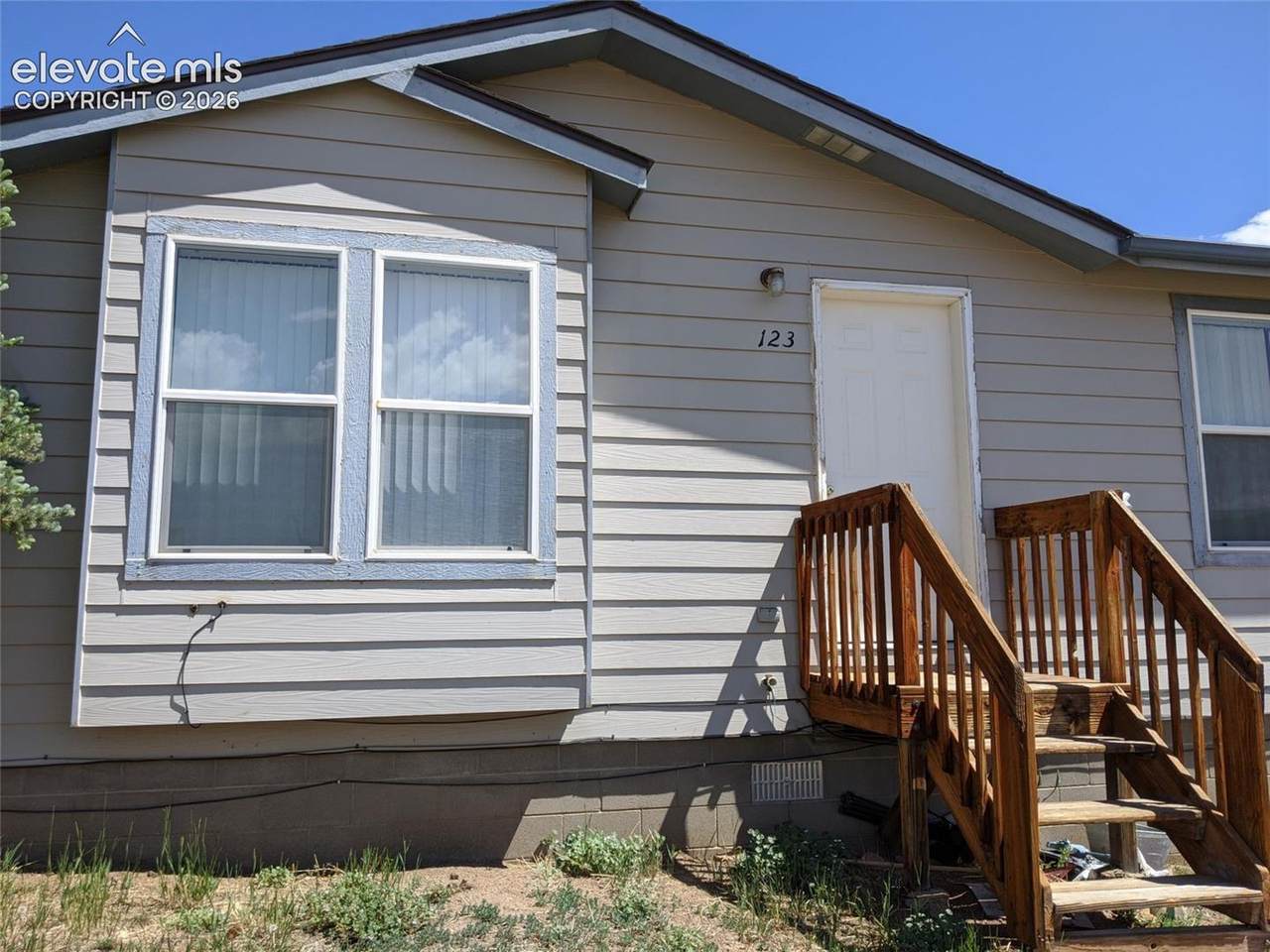 325 Galena Avenue - Photo 1