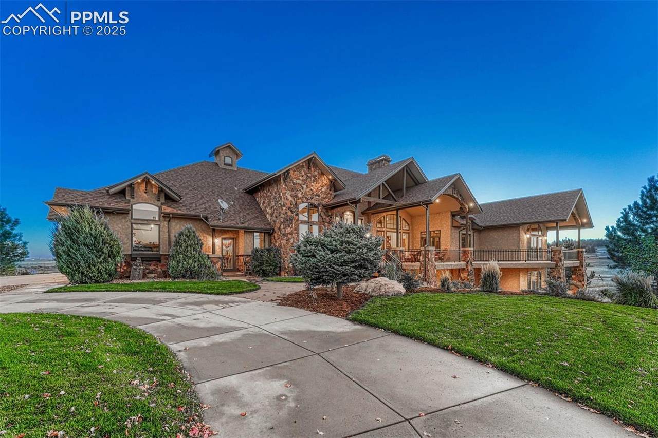 9565 Oak Springs Trail - Photo 1