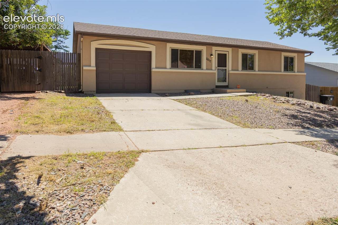 2617 Montebello Drive - Photo 1