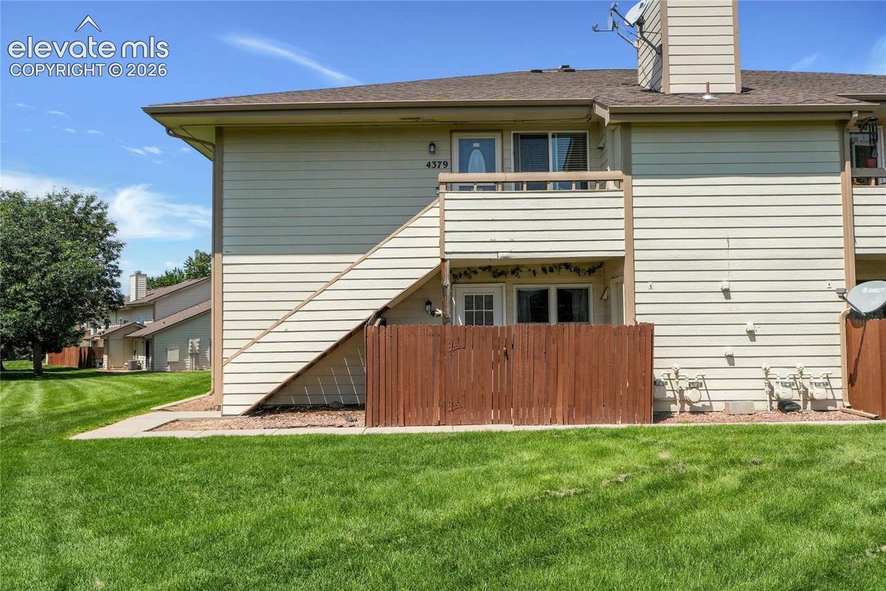 4371 Hunting Meadows Circle - Photo 1