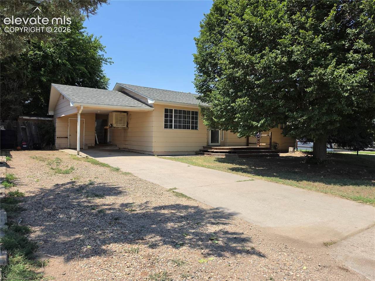 1103 19th Street - Photo 1