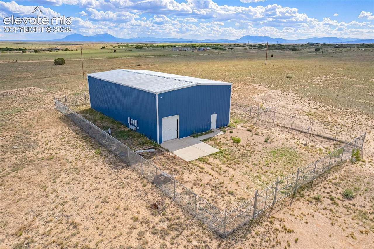 4260 County Road 110 - Photo 1