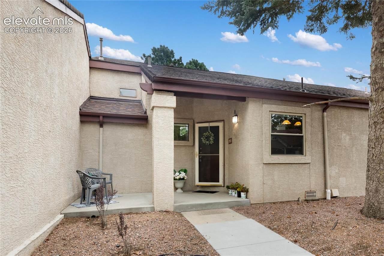 610 Autumn Crest Circle - Photo 1
