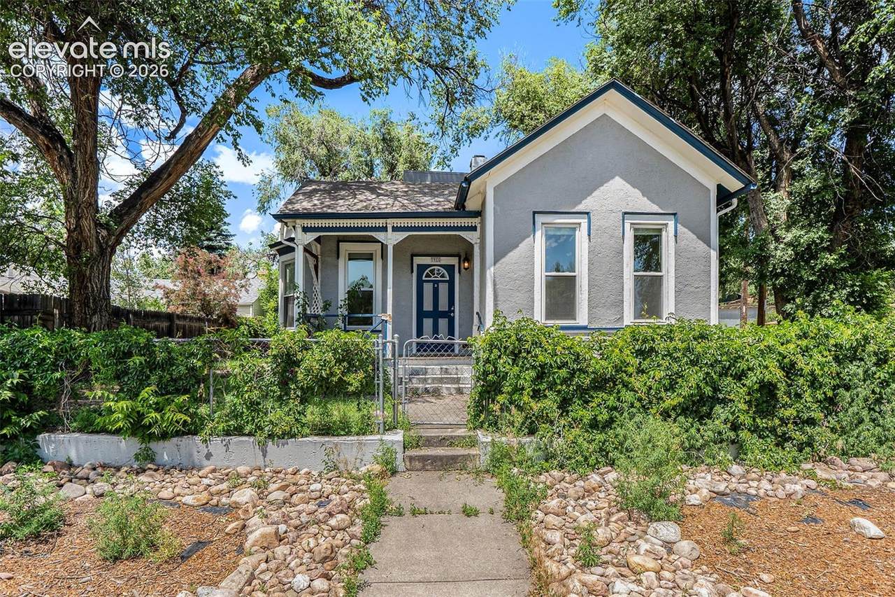 1914 Monument Street - Photo 1