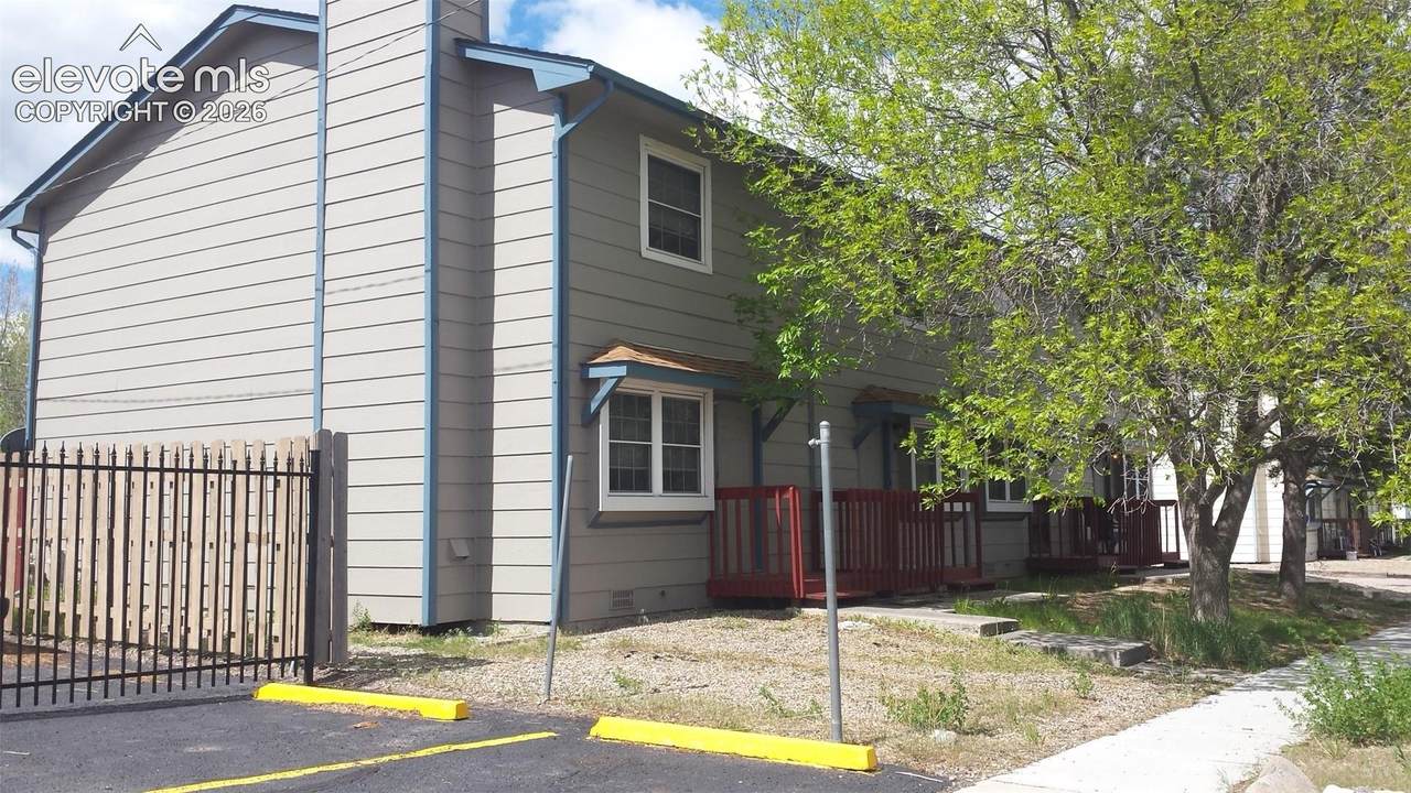 2103 Lelaray Street - Photo 1