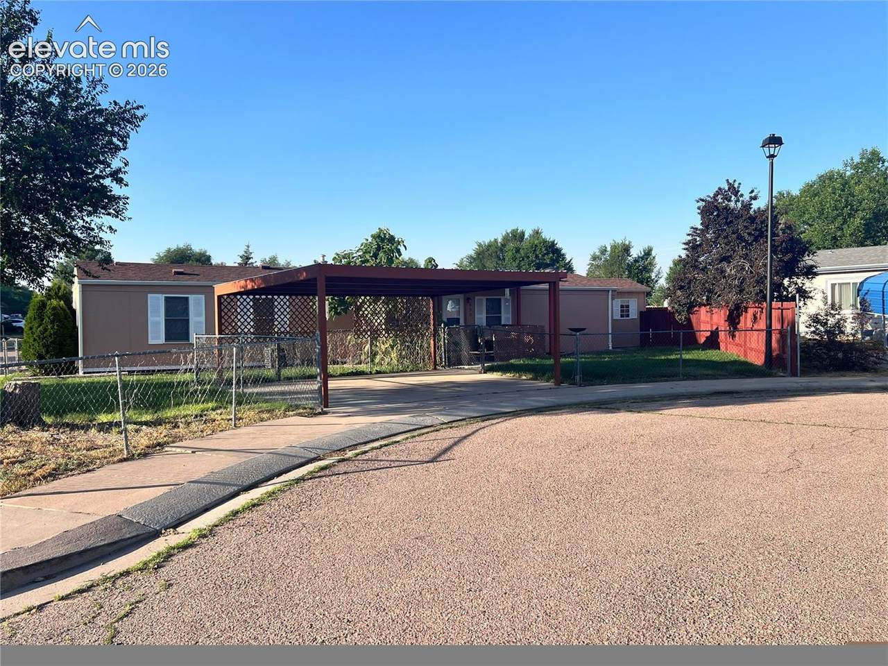 933 Desert Circle - Photo 1