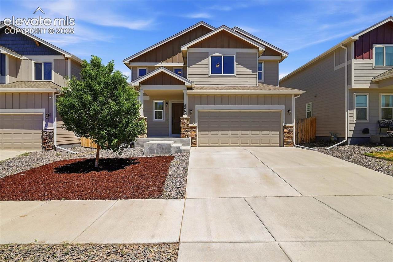 5462 Hammond Drive - Photo 1