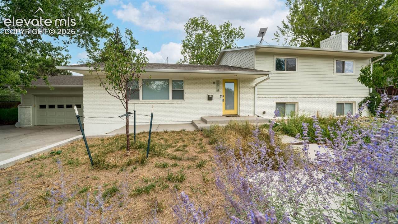2518 Fairview Circle - Photo 1