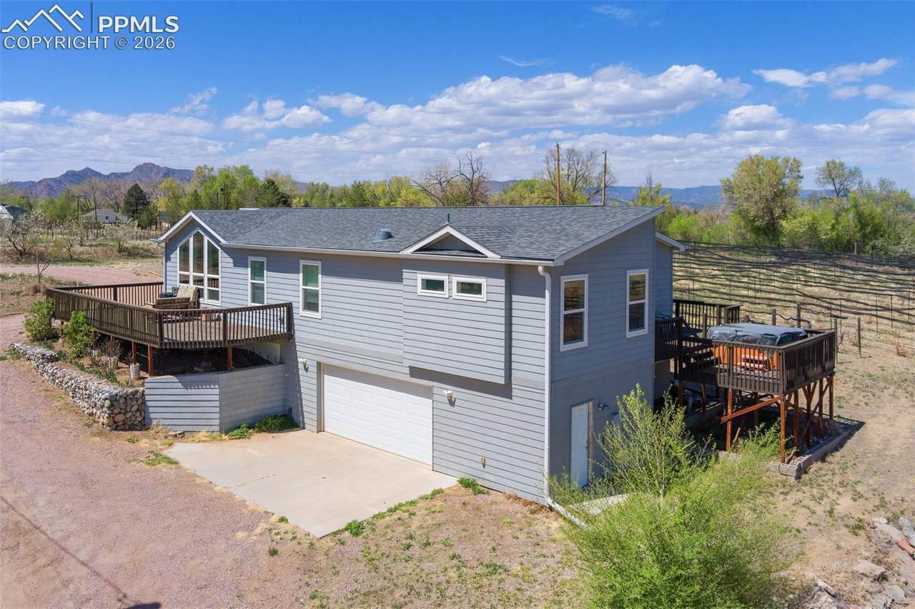 1704 Willow Street - Photo 1