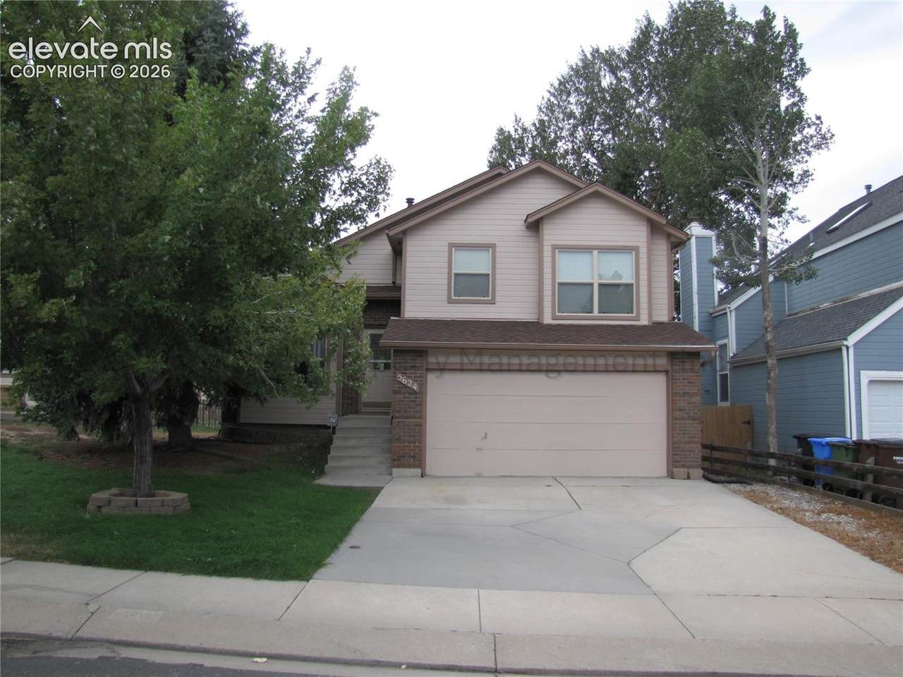 5624 Corinth Drive - Photo 1