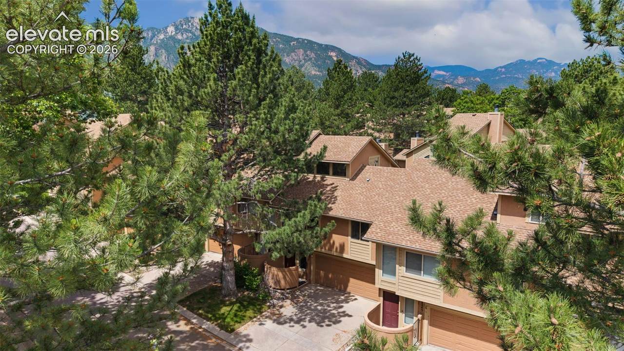 4245 Autumn Heights Drive - Photo 1