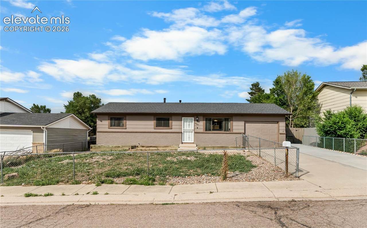 4365 Drummond Street - Photo 1