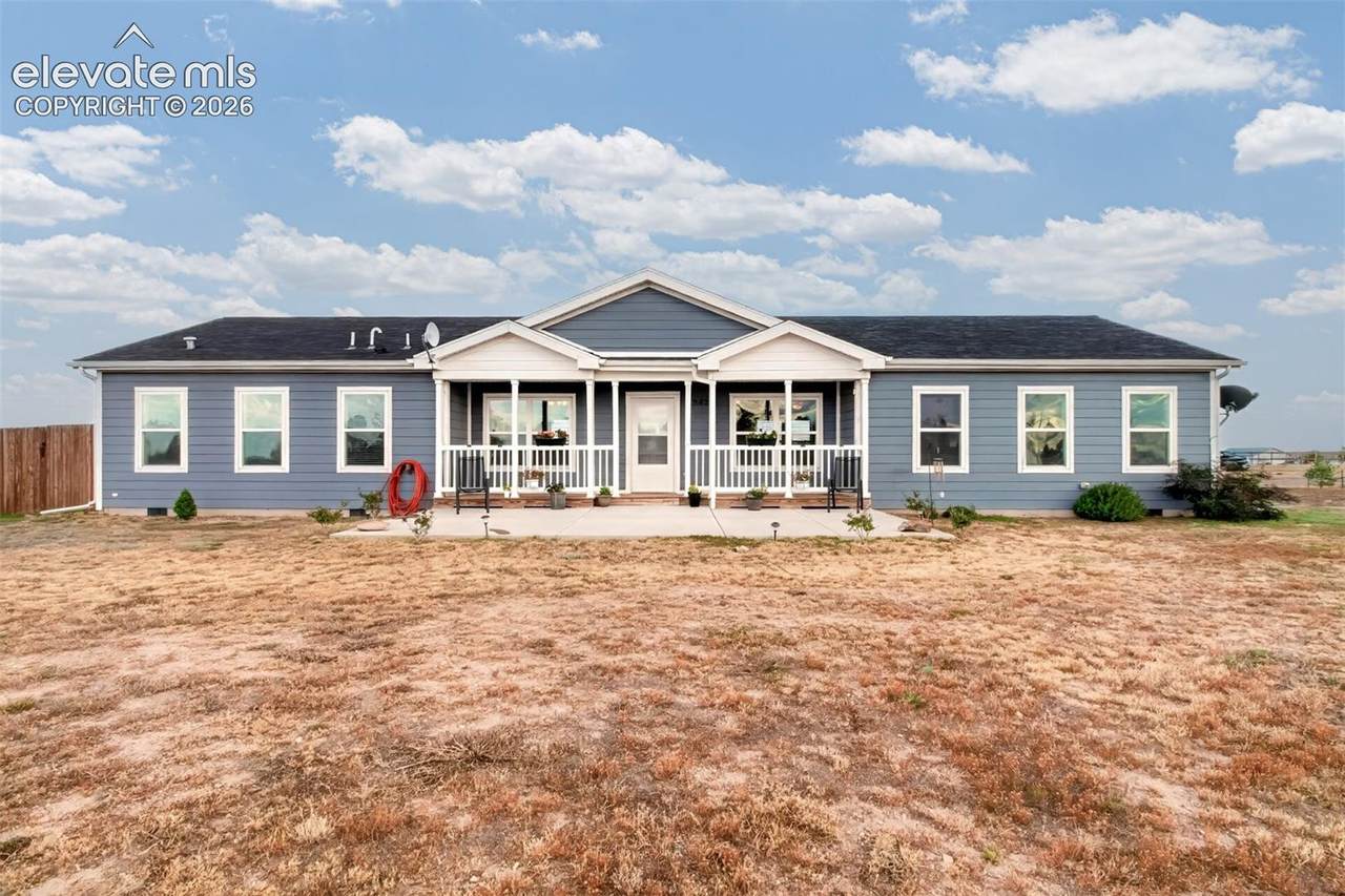 21842 Fritz Way - Photo 1