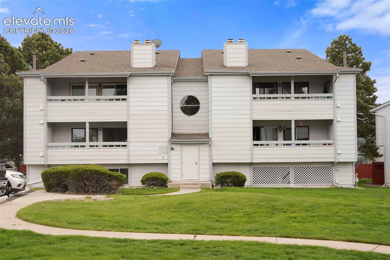 1238 Firefly Circle - Photo 1