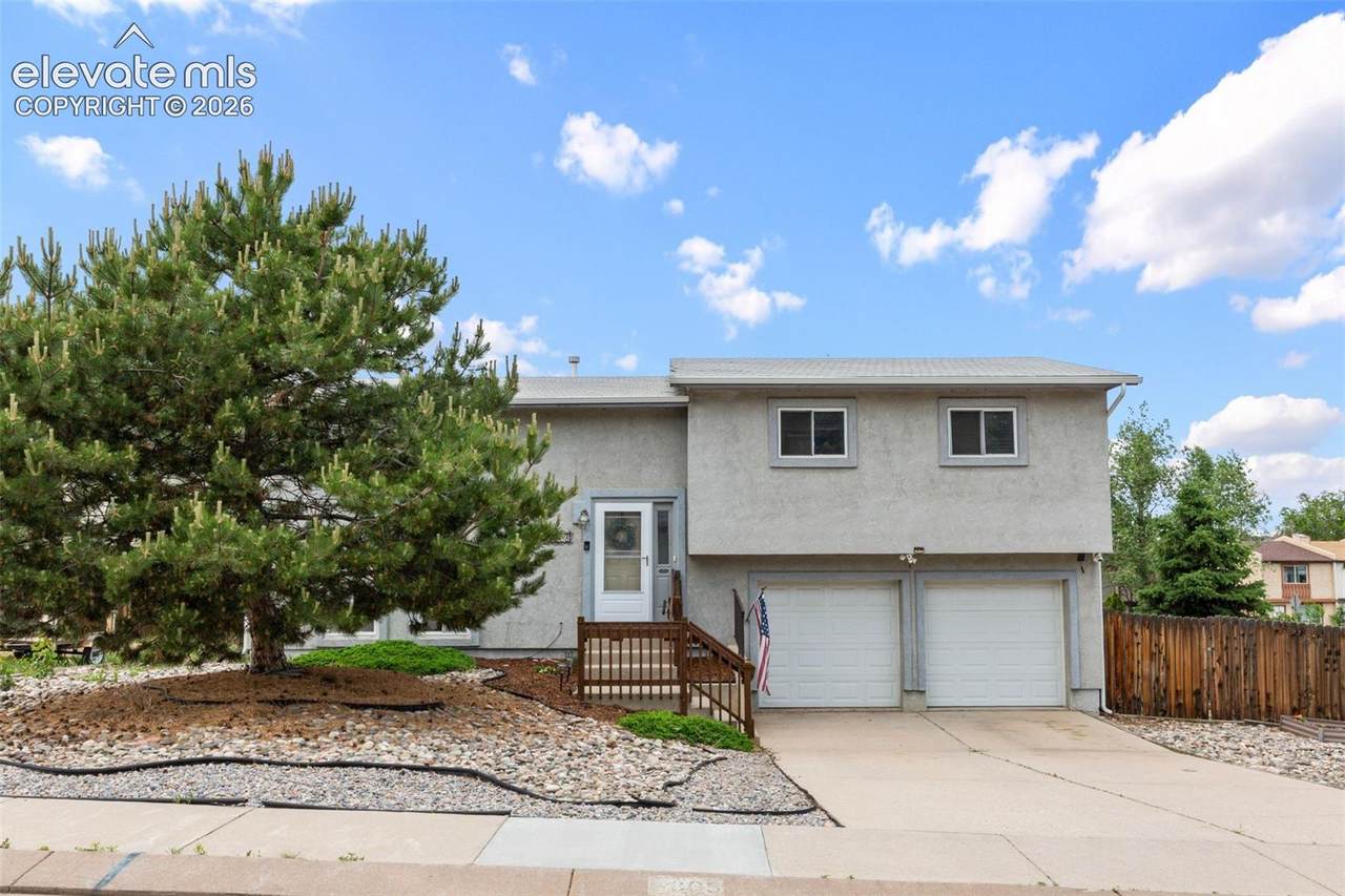 4303 Eastcrest Circle - Photo 1