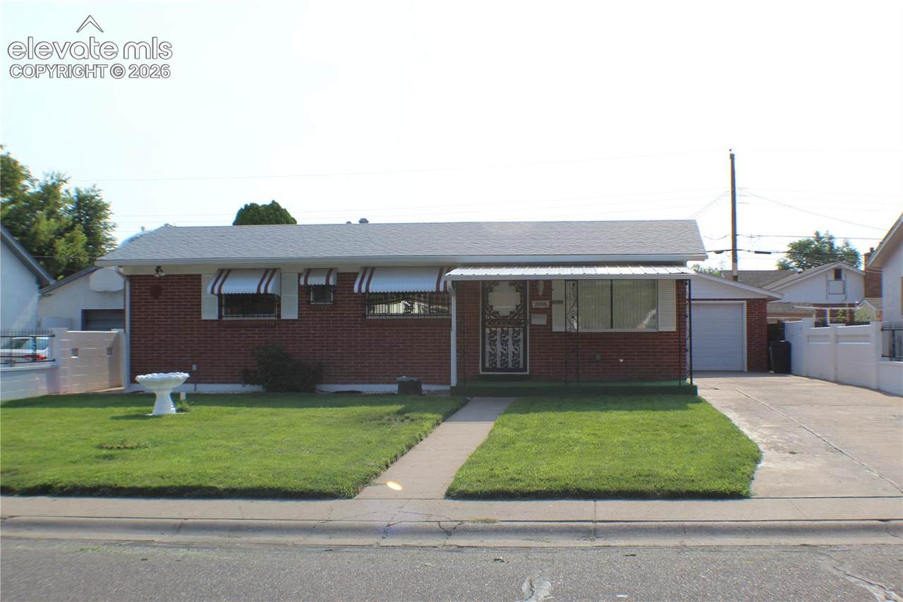 2006 Sherwood Lane - Photo 1