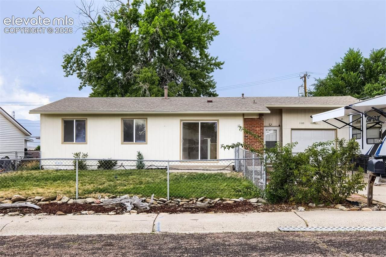 1100 Rosemont Drive - Photo 1