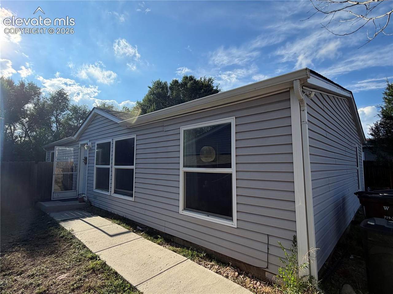 113 Mojave Way - Photo 1