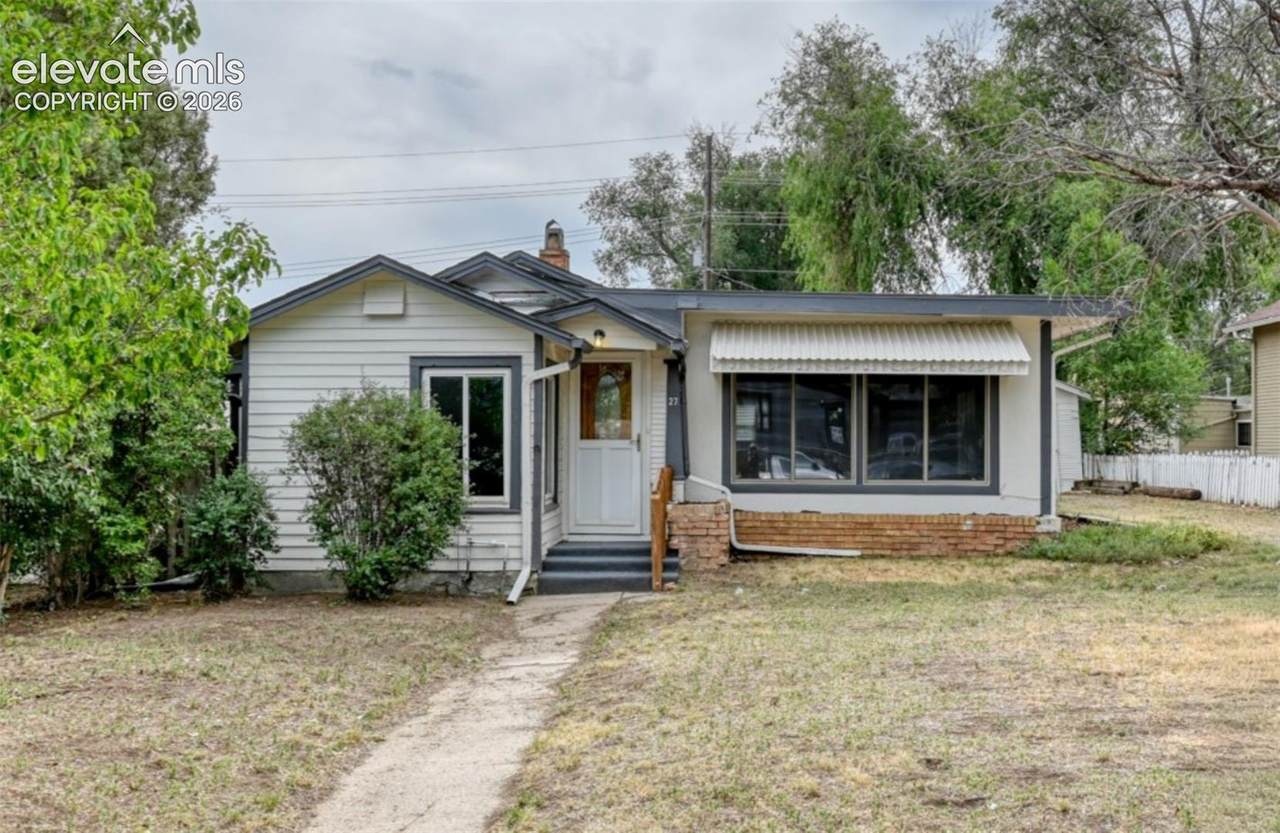 27 Bonfoy Avenue - Photo 1