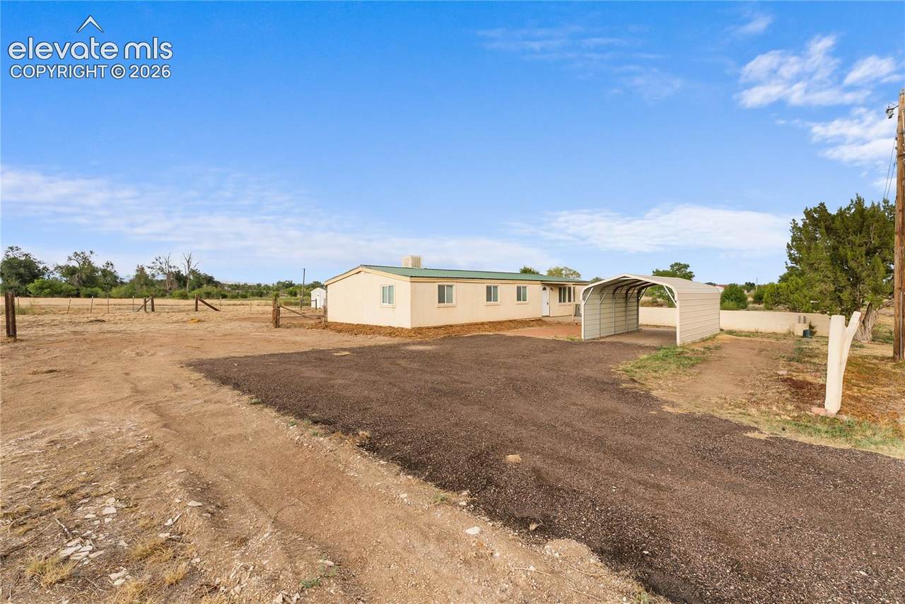 685 7th Street - Photo 1