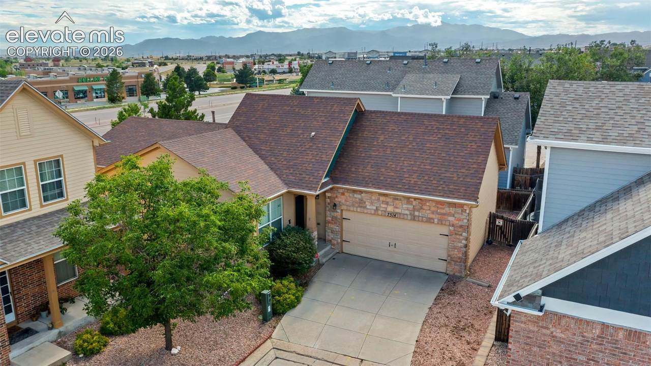7514 Jaoul Point - Photo 1