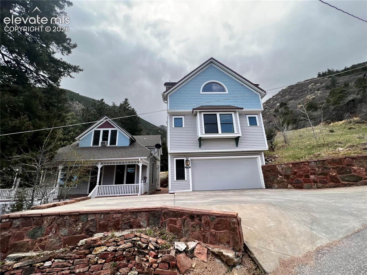 602 Ruxton Avenue - Photo 1