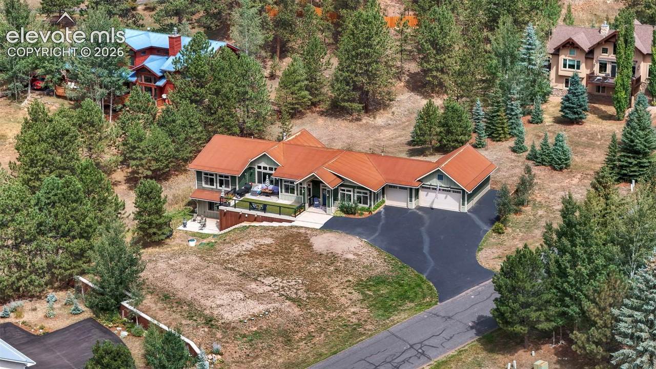 720 Sun Valley Drive - Photo 1