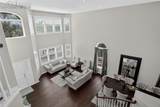 1880 Springcrest Road - Photo 2