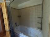 136 Thurlow Avenue - Photo 11