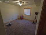 136 Thurlow Avenue - Photo 15