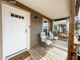 218 Thurlow Avenue - Photo 2