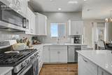 10528 Traders Parkway - Photo 10