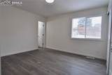 995 Oakwood Drive - Photo 18