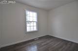 995 Oakwood Drive - Photo 27