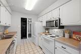 411 Lakewood Circle - Photo 11